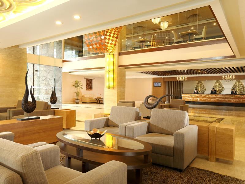 Hotel Santika Premiere Gubeng Сурабая Екстер'єр фото